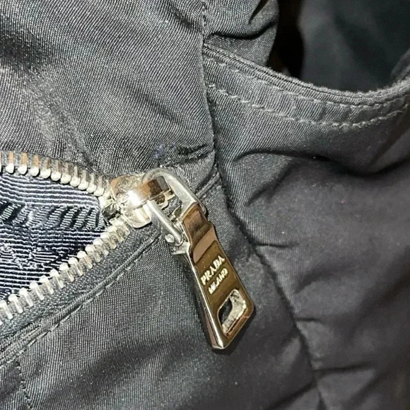 $2,300 PRADA Blk Nylon Baby Bag/Diaper Bag/Designer Logo Handbag Lux Tote/Purse - Picture 13 of 16